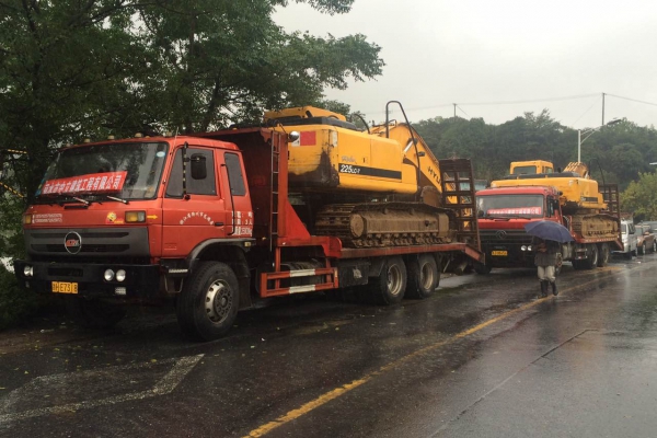 浙江中立建設(shè)有限公司趕赴蘇村救援